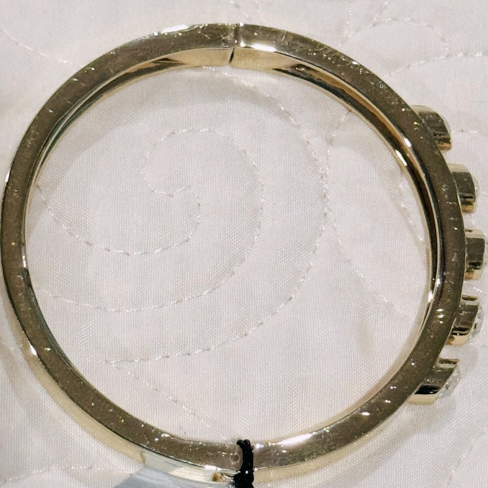 Sequin Gold Tone 5 Rhinestone Hinged Bangle NWT Quality Plating - Picture 5 of 5